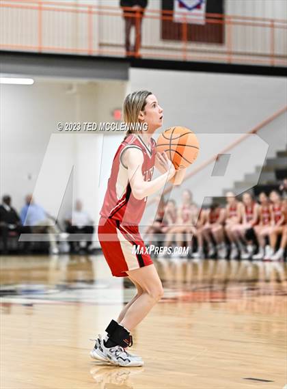 Thumbnail 2 in Fouke vs. Flippin (AAA 3A State Playoff first round) photogallery.