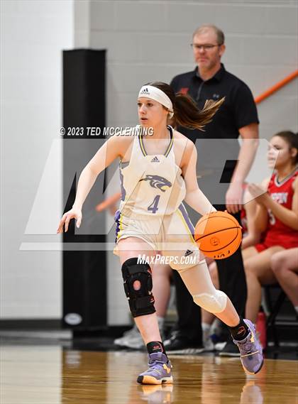Thumbnail 2 in Fouke vs. Flippin (AAA 3A State Playoff first round) photogallery.