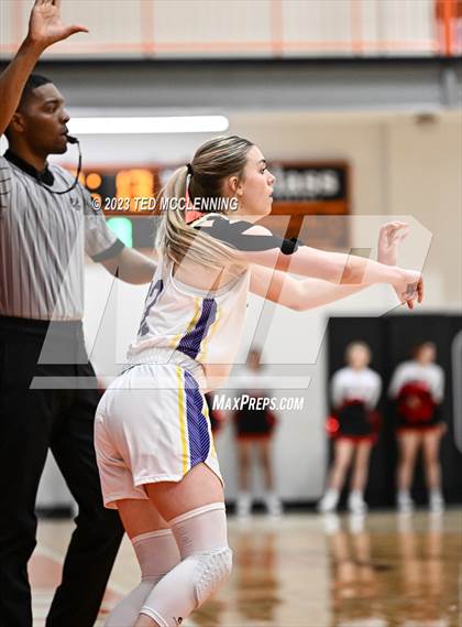 Thumbnail 3 in Fouke vs. Flippin (AAA 3A State Playoff first round) photogallery.