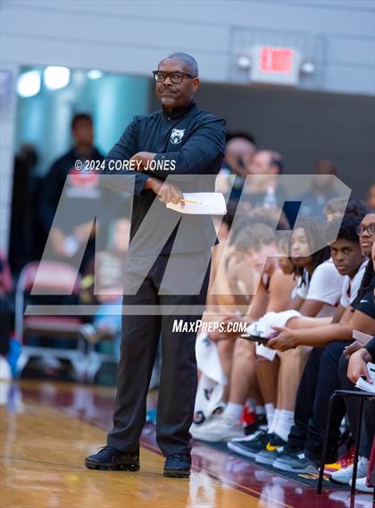 Thumbnail 2 in Pace Academy vs Holy Innocents Episcopal (Hawks-Naismith Tipoff Classic) photogallery.