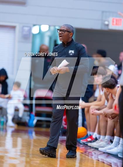 Thumbnail 2 in Pace Academy vs Holy Innocents Episcopal (Hawks-Naismith Tipoff Classic) photogallery.