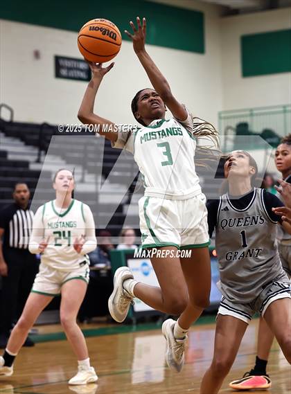 Thumbnail 1 in Queen's Grant @ Myers Park (George Lynch Invitational) photogallery.