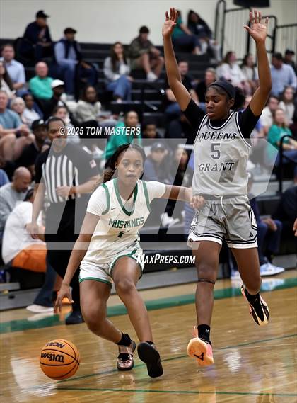 Thumbnail 2 in Queen's Grant @ Myers Park (George Lynch Invitational) photogallery.