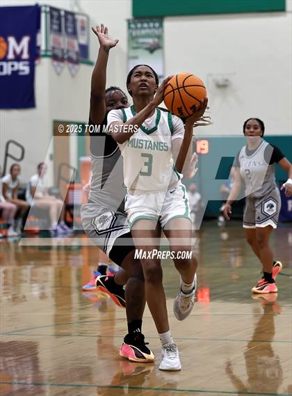 Thumbnail 2 in Queen's Grant @ Myers Park (George Lynch Invitational) photogallery.