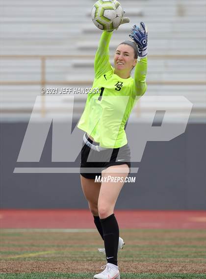 Thumbnail 1 in Dripping Springs vs Harlandale (UIL 5A Area Playoff) photogallery.