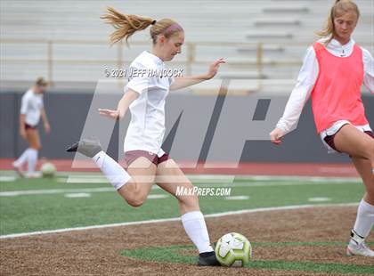 Thumbnail 2 in Dripping Springs vs Harlandale (UIL 5A Area Playoff) photogallery.