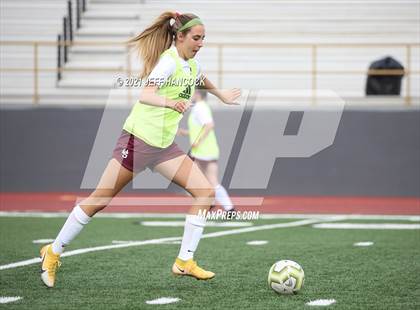 Thumbnail 1 in Dripping Springs vs Harlandale (UIL 5A Area Playoff) photogallery.