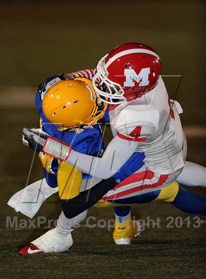 Thumbnail 3 in Johnson vs. Munford (AHSAA 4A Quarterfinal)  photogallery.