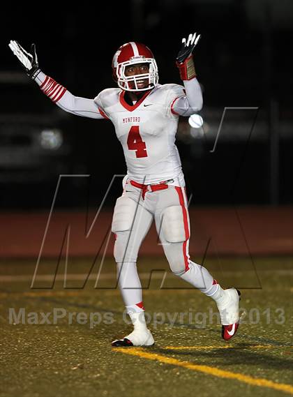Thumbnail 2 in Johnson vs. Munford (AHSAA 4A Quarterfinal)  photogallery.