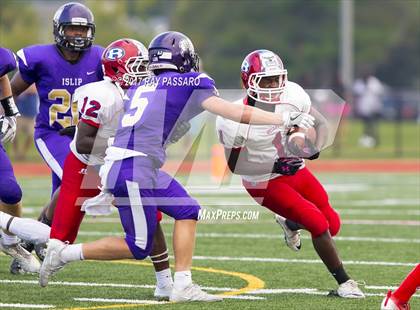 Thumbnail 1 in Bellport @ Islip photogallery.