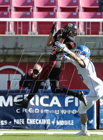 Thumbnail 1 in Dixie vs. Hurricane (UHSAA 3AA Final) photogallery.