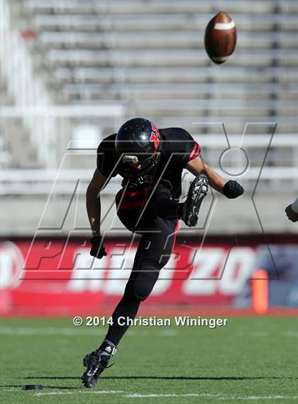 Thumbnail 3 in Dixie vs. Hurricane (UHSAA 3AA Final) photogallery.