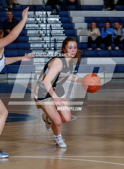 Thumbnail 2 in Wilton vs. Trumbull photogallery.