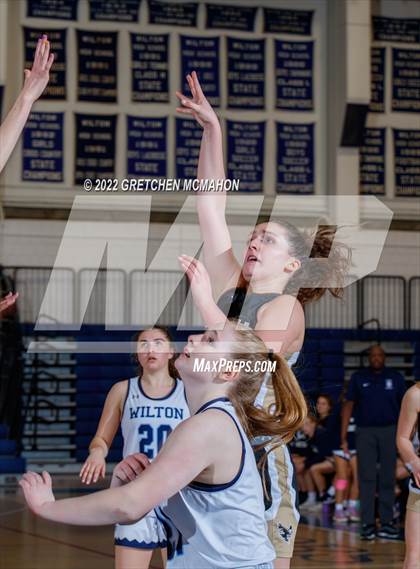 Thumbnail 2 in Wilton vs. Trumbull photogallery.