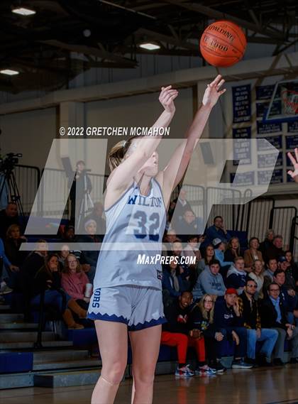 Thumbnail 1 in Wilton vs. Trumbull photogallery.