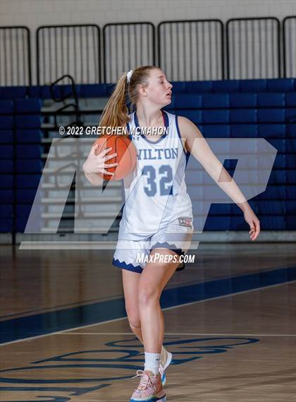 Thumbnail 2 in Wilton vs. Trumbull photogallery.