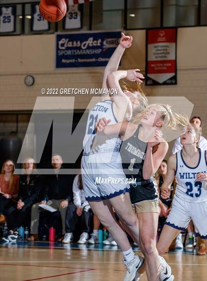 Thumbnail 2 in Wilton vs. Trumbull photogallery.