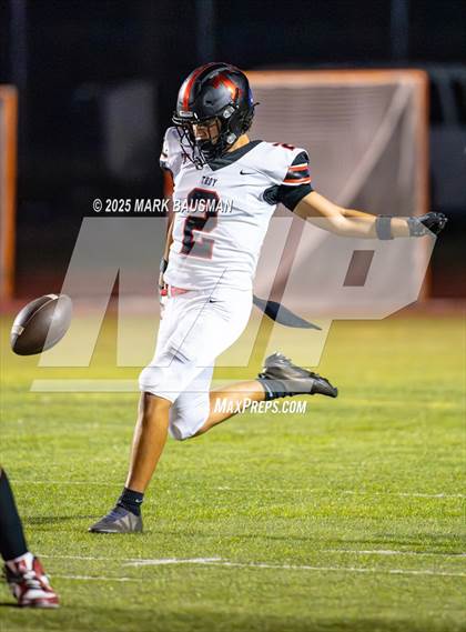 Thumbnail 2 in Troy @ Segerstrom photogallery.