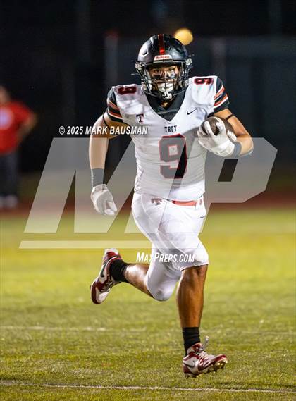 Thumbnail 2 in Troy @ Segerstrom photogallery.