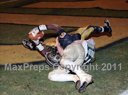 Thumbnail 2 in Mountain Brook vs. Oxford (AHSAA 6A Playoffs)  photogallery.