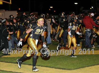 Thumbnail 3 in Mountain Brook vs. Oxford (AHSAA 6A Playoffs)  photogallery.