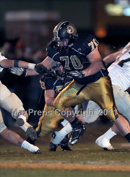 Thumbnail 3 in Mountain Brook vs. Oxford (AHSAA 6A Playoffs)  photogallery.
