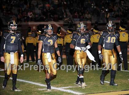 Thumbnail 2 in Mountain Brook vs. Oxford (AHSAA 6A Playoffs)  photogallery.