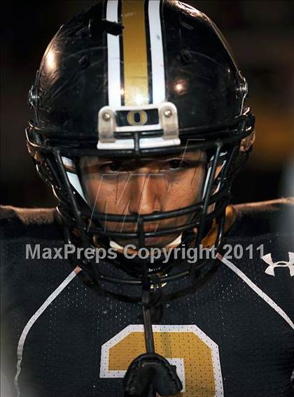 Thumbnail 3 in Mountain Brook vs. Oxford (AHSAA 6A Playoffs)  photogallery.