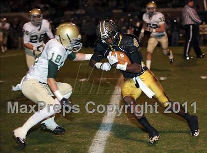 Thumbnail 2 in Mountain Brook vs. Oxford (AHSAA 6A Playoffs)  photogallery.
