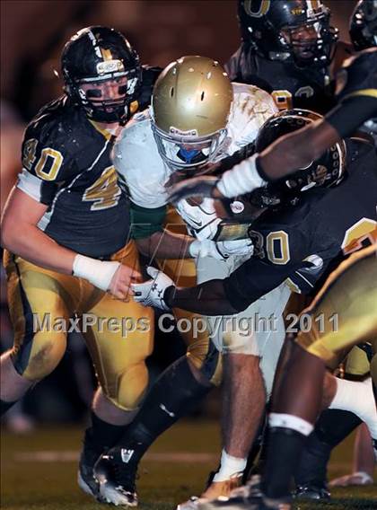 Thumbnail 2 in Mountain Brook vs. Oxford (AHSAA 6A Playoffs)  photogallery.