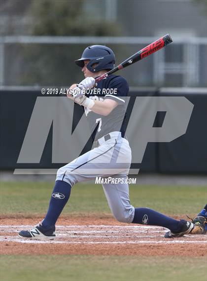 Thumbnail 2 in Plano West vs. Little Elm photogallery.