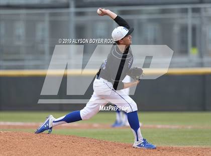 Thumbnail 1 in Plano West vs. Little Elm photogallery.