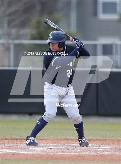 Thumbnail 2 in Plano West vs. Little Elm photogallery.