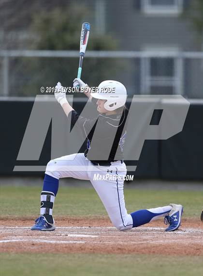 Thumbnail 1 in Plano West vs. Little Elm photogallery.
