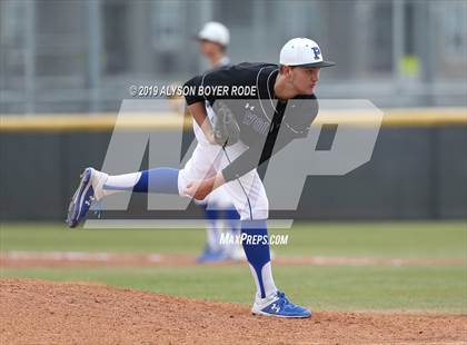 Thumbnail 2 in Plano West vs. Little Elm photogallery.