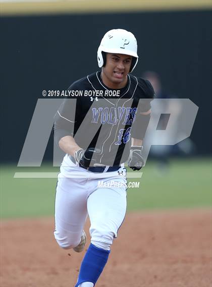 Thumbnail 3 in Plano West vs. Little Elm photogallery.