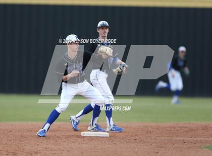 Thumbnail 1 in Plano West vs. Little Elm photogallery.