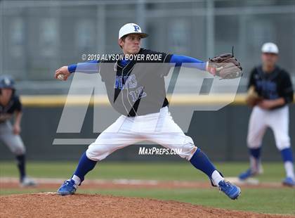 Thumbnail 1 in Plano West vs. Little Elm photogallery.