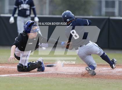 Thumbnail 2 in Plano West vs. Little Elm photogallery.