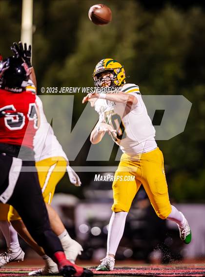 Thumbnail 3 in Edison @ Palos Verdes (CIF SS Division 3 Semifinals) photogallery.