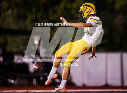 Thumbnail 3 in Edison @ Palos Verdes (CIF SS Division 3 Semifinals) photogallery.