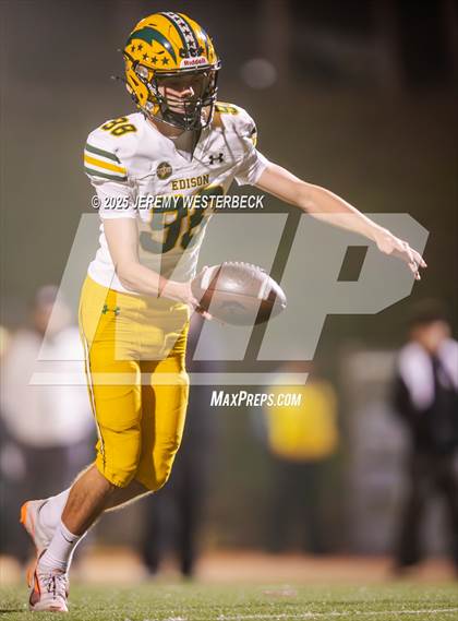 Thumbnail 3 in Edison @ Palos Verdes (CIF SS Division 3 Semifinals) photogallery.