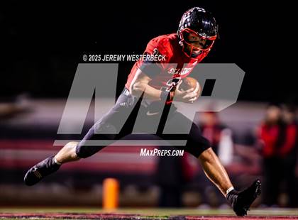 Thumbnail 1 in Edison @ Palos Verdes (CIF SS Division 3 Semifinals) photogallery.