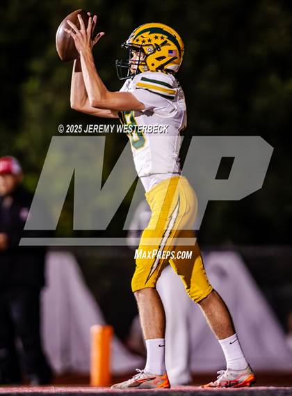 Thumbnail 1 in Edison @ Palos Verdes (CIF SS Division 3 Semifinals) photogallery.