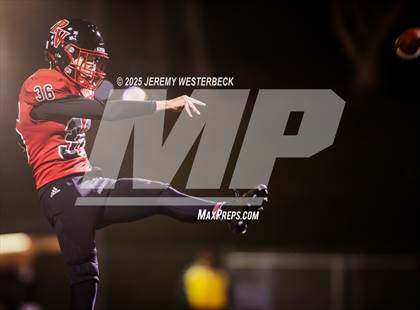 Thumbnail 1 in Edison @ Palos Verdes (CIF SS Division 3 Semifinals) photogallery.