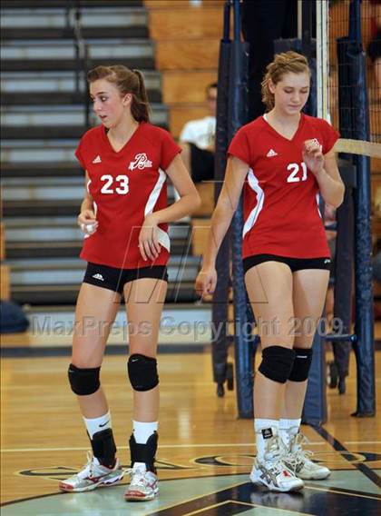 Thumbnail 2 in Burroughs @ Crescenta Valley photogallery.