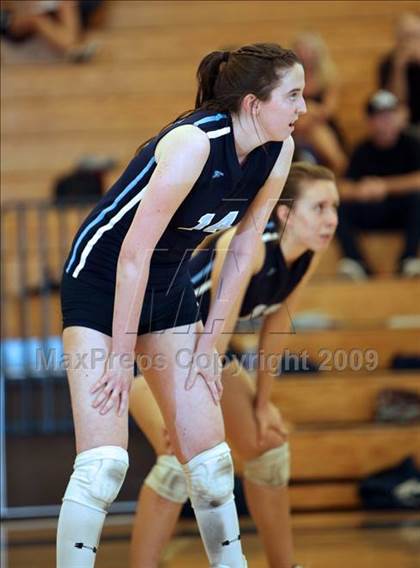 Thumbnail 2 in Burroughs @ Crescenta Valley photogallery.