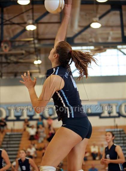 Thumbnail 2 in Burroughs @ Crescenta Valley photogallery.