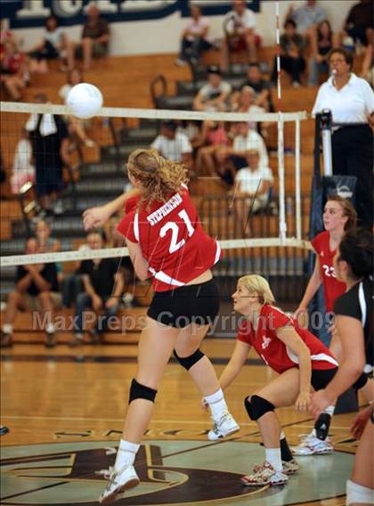 Thumbnail 3 in Burroughs @ Crescenta Valley photogallery.