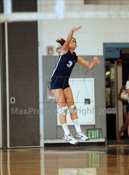 Thumbnail 2 in Burroughs @ Crescenta Valley photogallery.